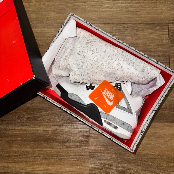 Jordan Retro 4 - Picture 5 of 5